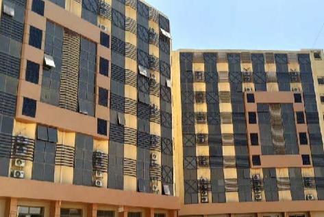 ا: مشروع رائد في بناء المنشآت الصحية بواسطة شركة الأهرام للمقاولات العامة